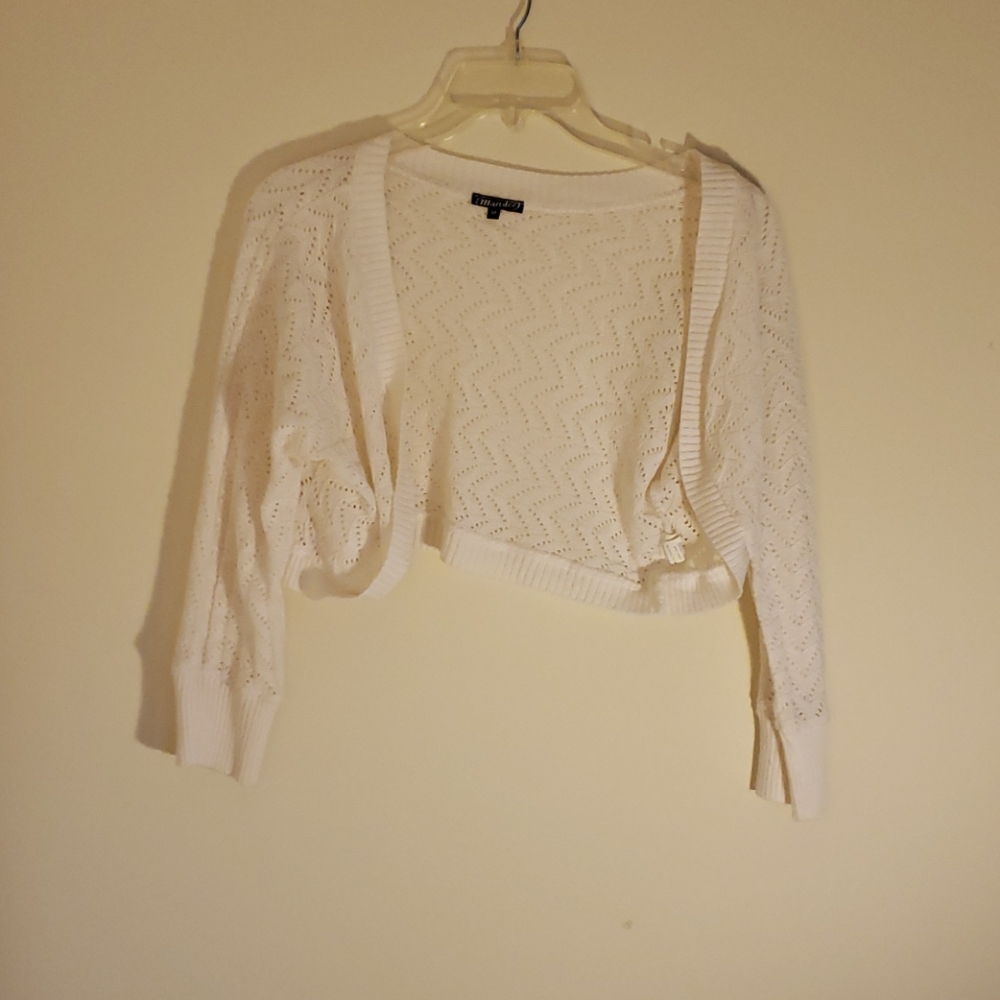 Lacy small jacket for accessorizing